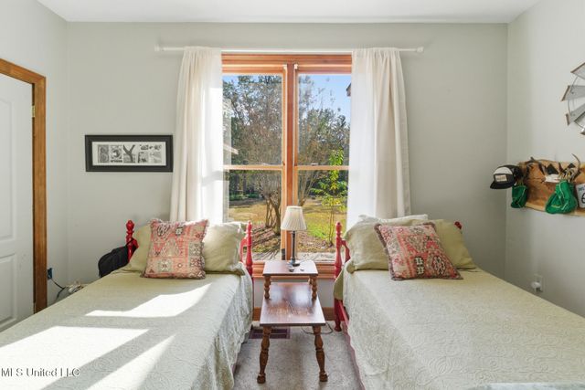 18 Woodchuck Drive, Hattiesburg, MS 39402