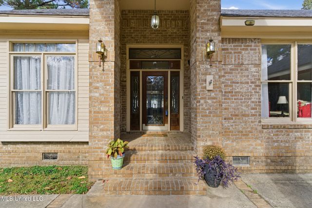 18 Woodchuck Drive, Hattiesburg, MS 39402