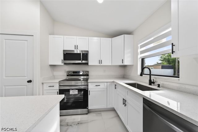 1513 NE 13th AVE, Cape Coral, FL 33909
