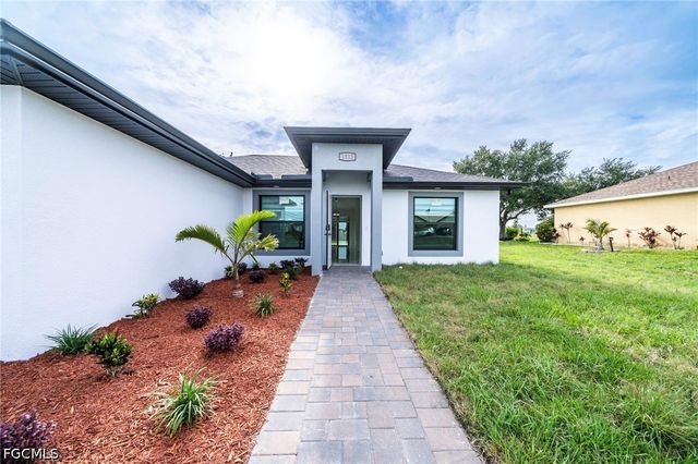 1513 NE 13th AVE, Cape Coral, FL 33909