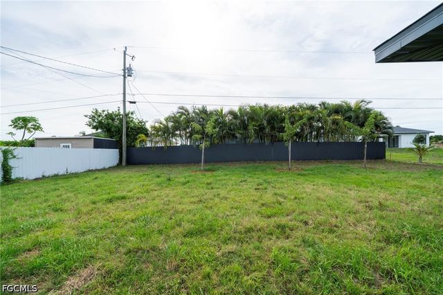 1513 NE 13th AVE, Cape Coral, FL 33909