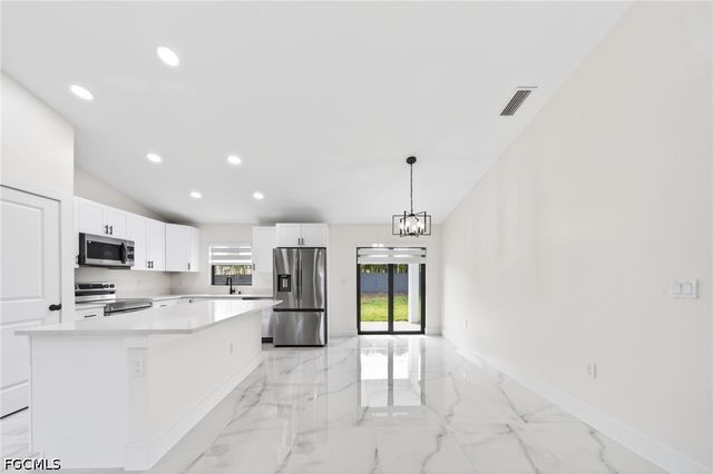 1513 NE 13th AVE, Cape Coral, FL 33909