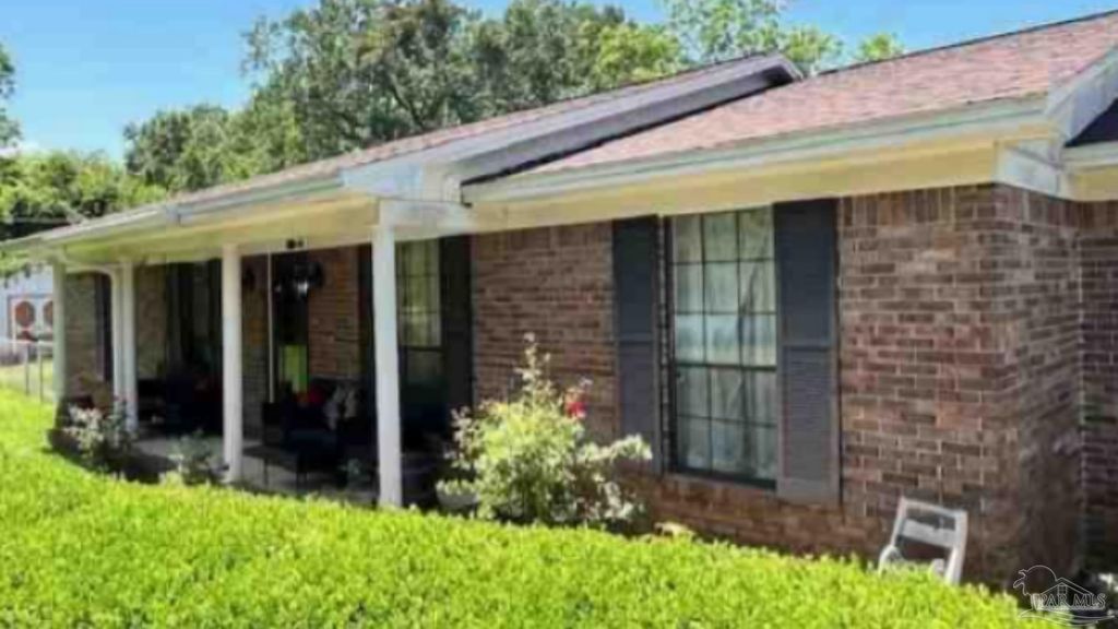 6625 Dallas Ave, Pensacola, FL 32526