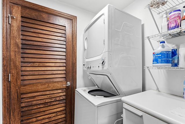 2650 Lake Shore Drive 401, Riviera Beach, FL 33404