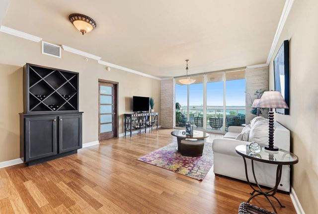 2650 Lake Shore Drive 401, Riviera Beach, FL 33404