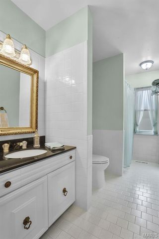 10448 Gregory Court, St Louis, MO 63128