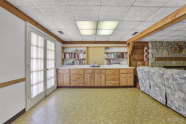 10448 Gregory Court, St Louis, MO 63128