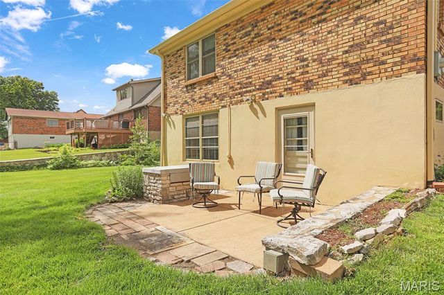 10448 Gregory Court, St Louis, MO 63128