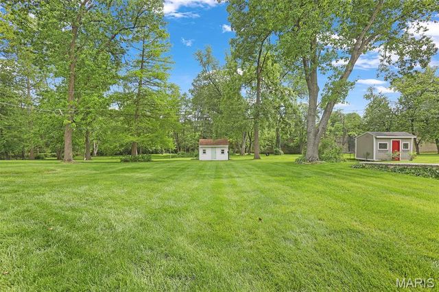 10448 Gregory Court, St Louis, MO 63128