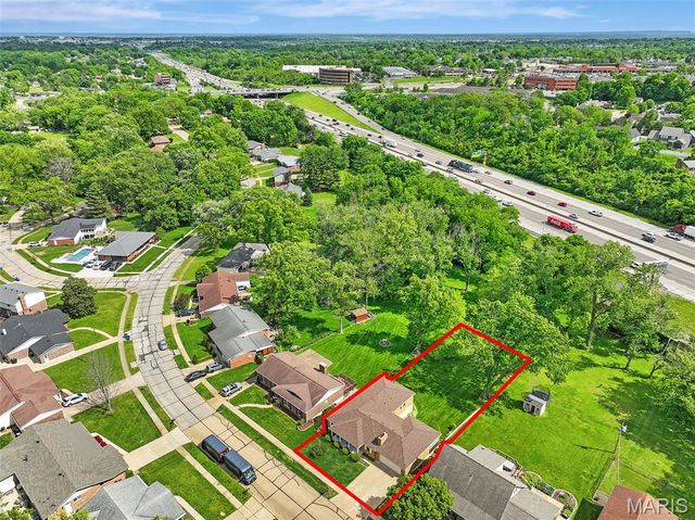 10448 Gregory Court, St Louis, MO 63128