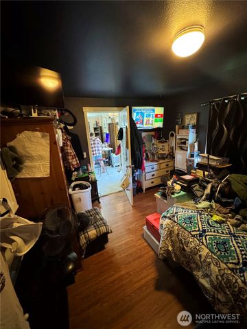 521 128th Street S, Tacoma, WA 98444