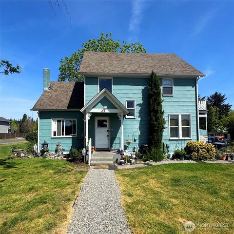521 128th Street S, Tacoma, WA 98444