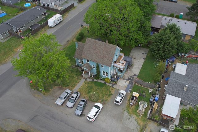521 128th Street S, Tacoma, WA 98444