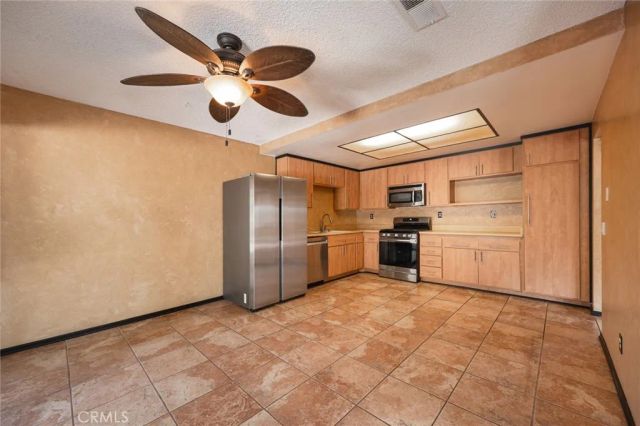 15903 Ada Street, Canyon Country, CA 91387