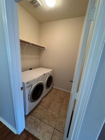 112 Eagle Owl LOOP, Leander, TX 78641