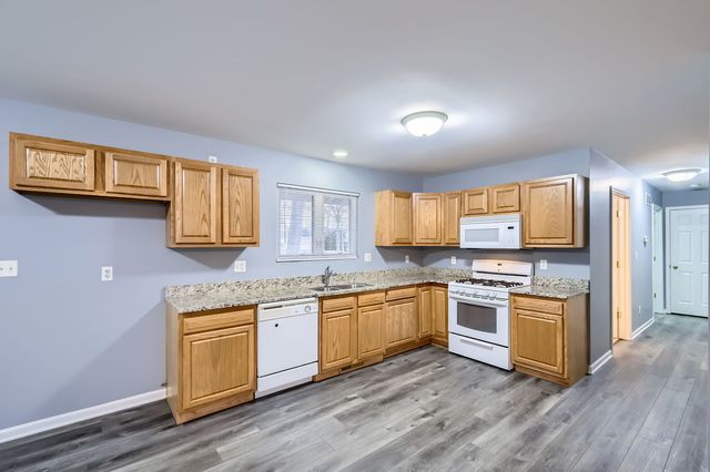 601 Oakwood Drive, Geneva, IL 60134