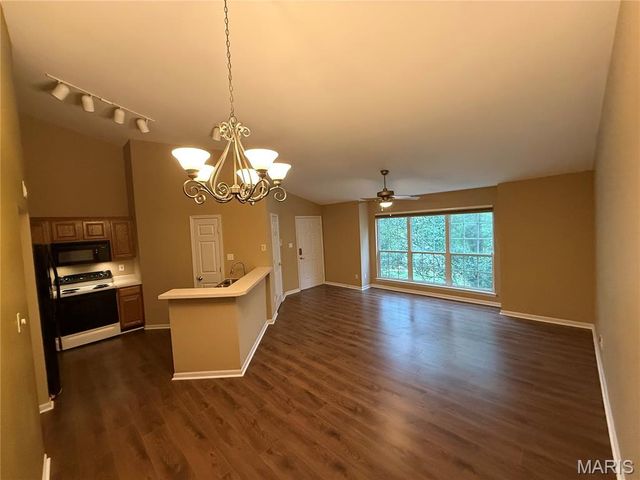1610 Forest Springs Lane C, Ballwin, MO 63021