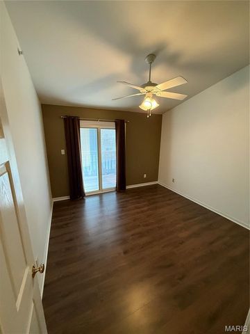 1610 Forest Springs Lane C, Ballwin, MO 63021