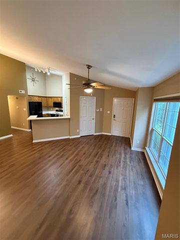 1610 Forest Springs Lane C, Ballwin, MO 63021