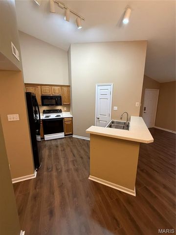 1610 Forest Springs Lane C, Ballwin, MO 63021