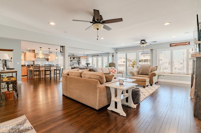 27 Maryland Road, Little Egg Harbor, NJ 08087