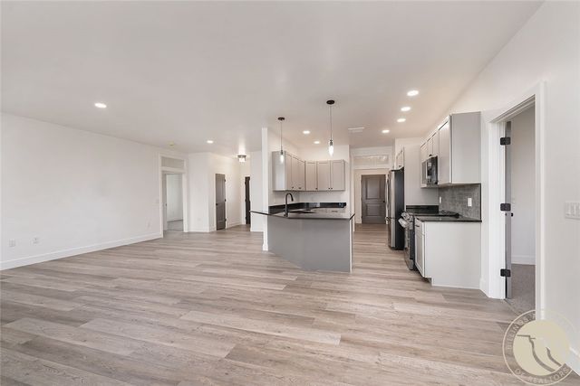 852 El Rancho DRIVE, Billings, MT 59105