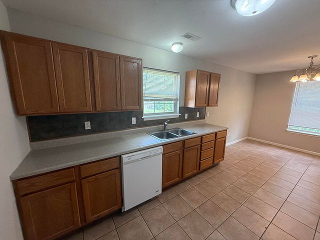 1432 BODIE DR, Columbia, MO 65202