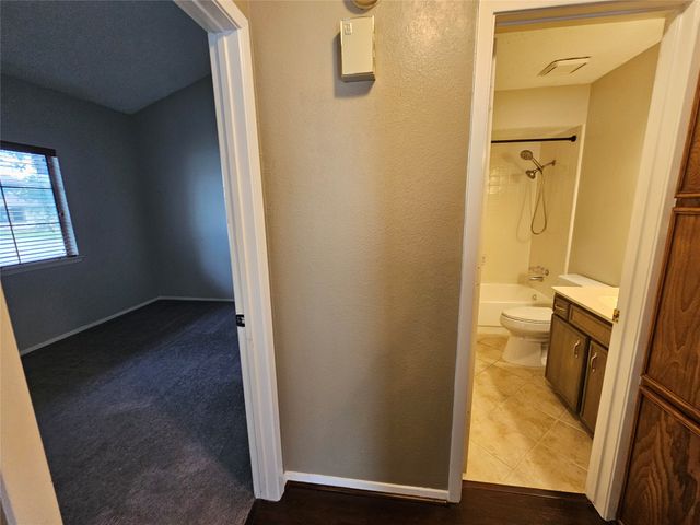 602 Prairie Dell Street, Lewisville, TX 75067