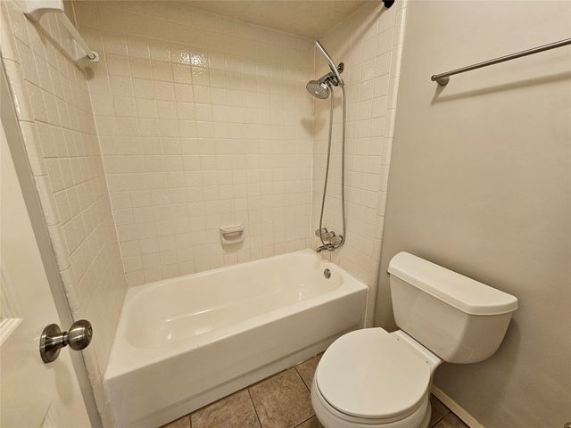 602 Prairie Dell Street, Lewisville, TX 75067