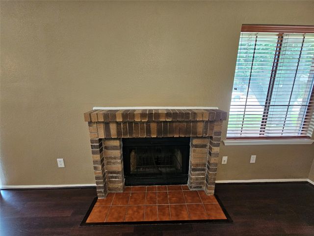 602 Prairie Dell Street, Lewisville, TX 75067