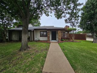 602 Prairie Dell Street, Lewisville, TX 75067