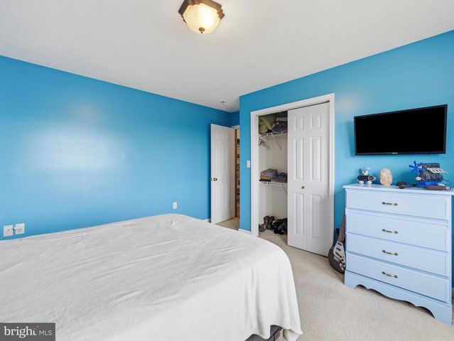 1553 VAUGHN DRIVE, Chambersburg, PA 17202