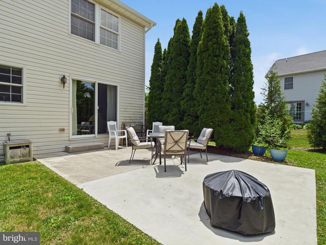 1553 VAUGHN DRIVE, Chambersburg, PA 17202
