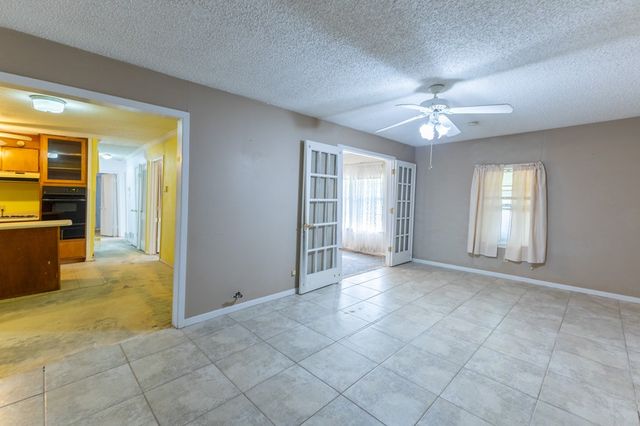 1103 Fifth Ave, Coleman, TX 76834