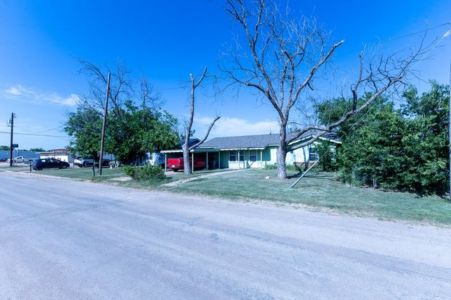 1103 Fifth Ave, Coleman, TX 76834