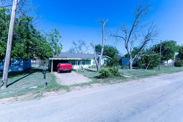 1103 Fifth Ave, Coleman, TX 76834