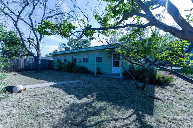 1103 Fifth Ave, Coleman, TX 76834