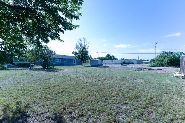 1103 Fifth Ave, Coleman, TX 76834