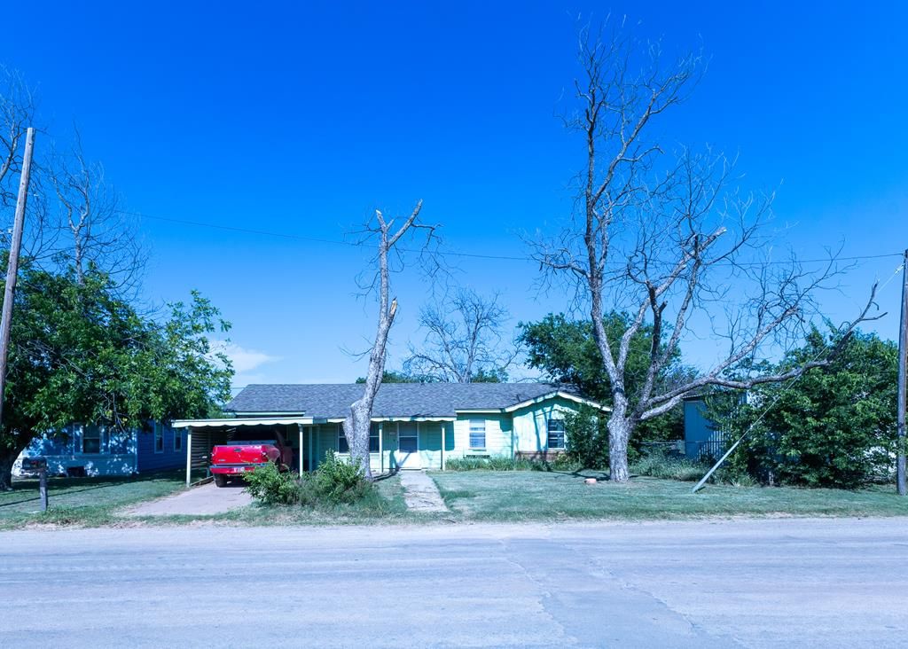 1103 Fifth Ave, Coleman, TX 76834