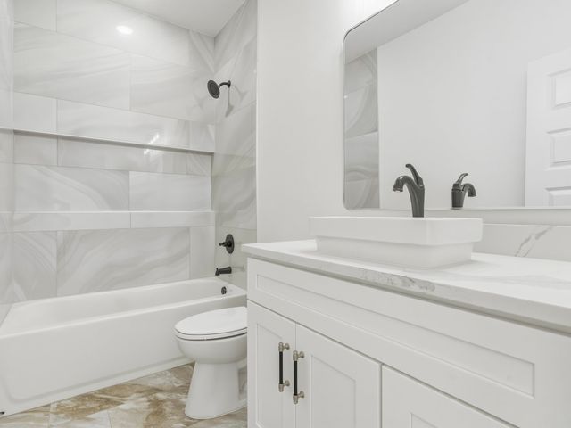 1412 Ridgeview Circle, Granbury, TX 76048