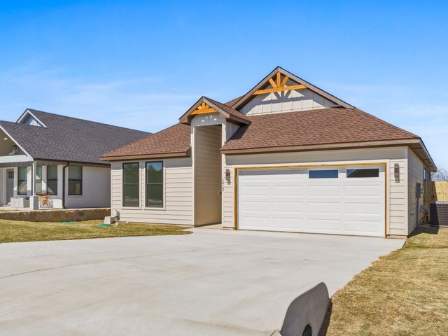 1412 Ridgeview Circle, Granbury, TX 76048