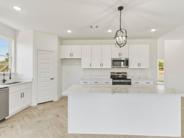 1412 Ridgeview Circle, Granbury, TX 76048