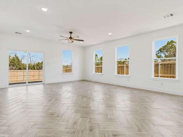 1412 Ridgeview Circle, Granbury, TX 76048