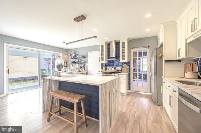 520 S 8TH AVE, Galloway Twp, NJ 08205