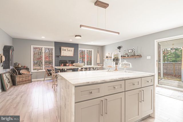 520 S 8TH AVE, Galloway Twp, NJ 08205