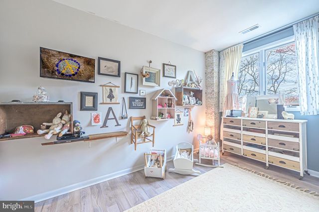 520 S 8TH AVE, Galloway Twp, NJ 08205