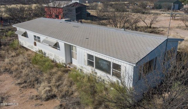 8702 E CLINTON Lane, Hereford, AZ 85615