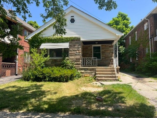 1003 Nathaniel Road, Cleveland, OH 44110