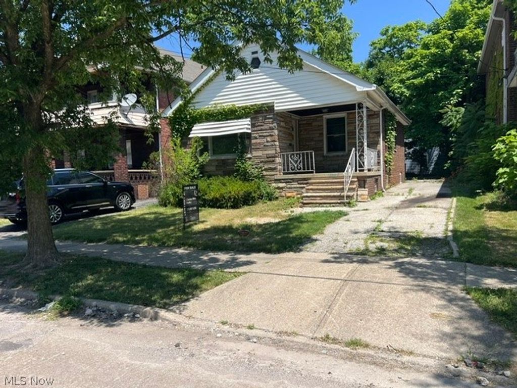 1003 Nathaniel Road, Cleveland, OH 44110