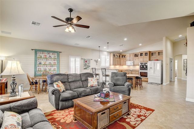 2096 Dakota Lodge Avenue, Las Vegas, NV 89123
